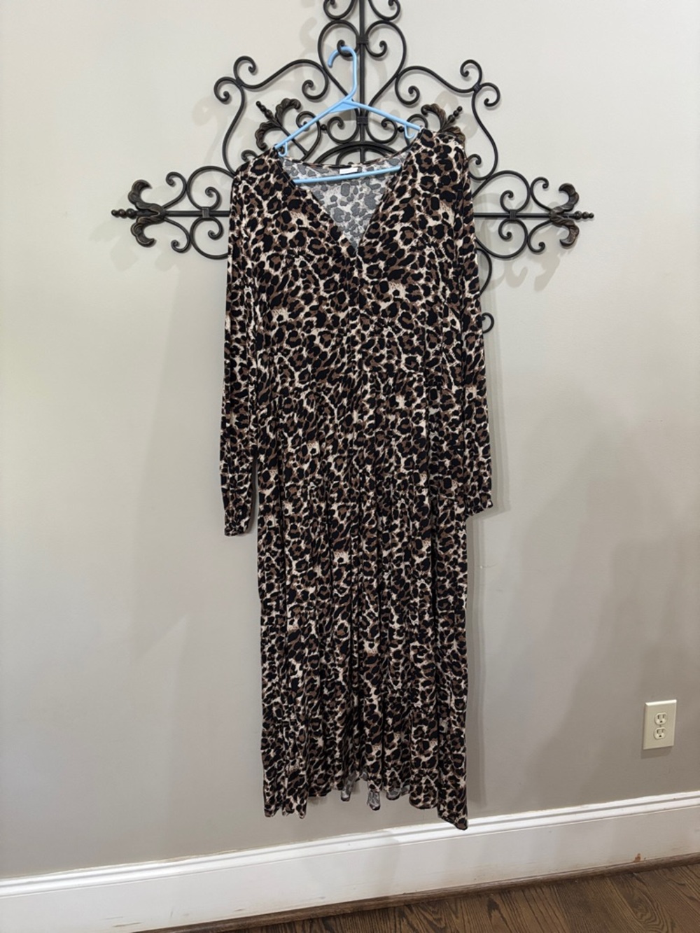 La Scana cheetah print dress, size 10. Gently worn one time.